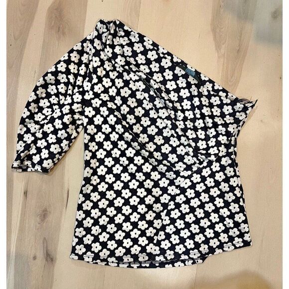 Anthropologie NWT Eva Franco Black White Retro Jacquard Daisy Floral Top - Picture 2 of 9